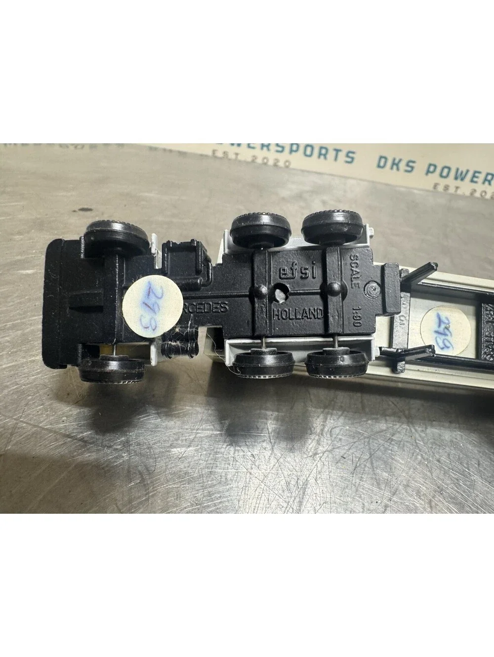 EFSI MERCEDES-BENZ TRUCK & TRAILER - Philips - 1.87